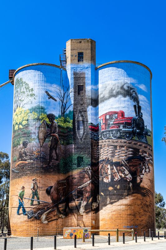 Katamamite Silo Art