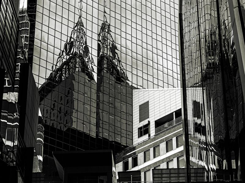 Monochrome