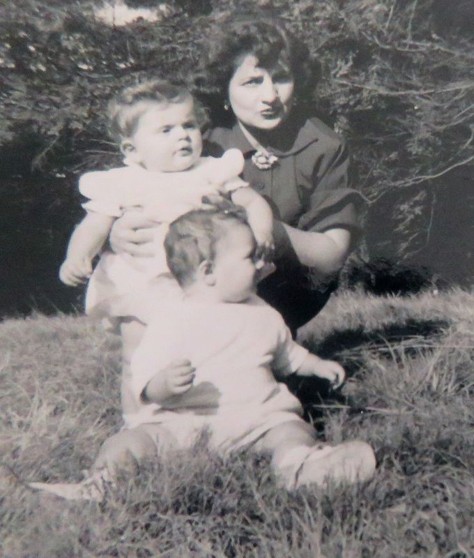 Nina, Roberta and Cookie