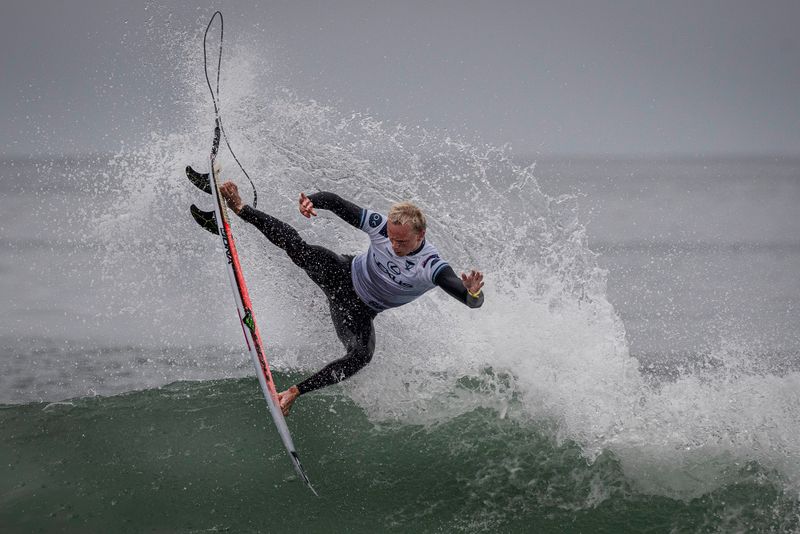 Surfing Gallery