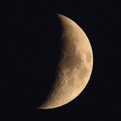 Crescent Moon.jpg