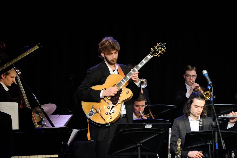 kcbigband_940.JPG