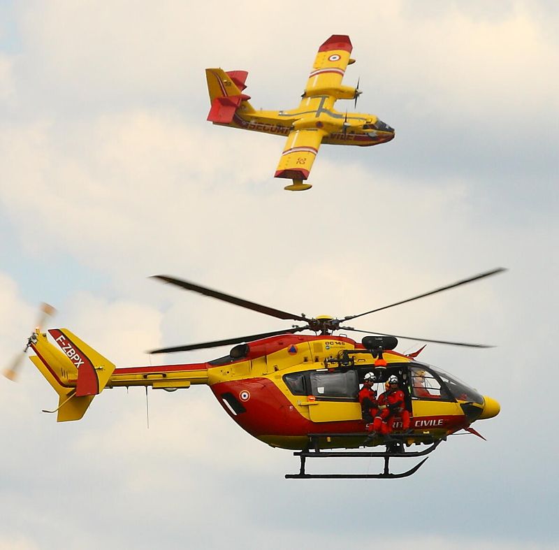 Scurit Civile EC145.JPG