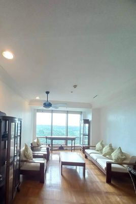 2BR for Sale in One Mckinley