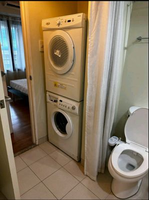 1BR in One Rokwell West