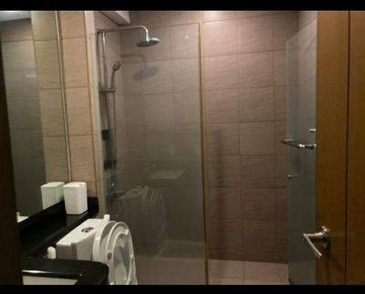 One Serendra 2BR for Lease 