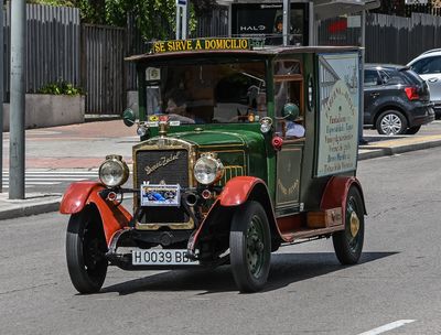 2024 Pozuelo Coches historicos 801-tv.jpg