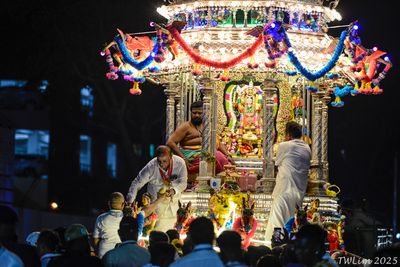 Silver chariot
