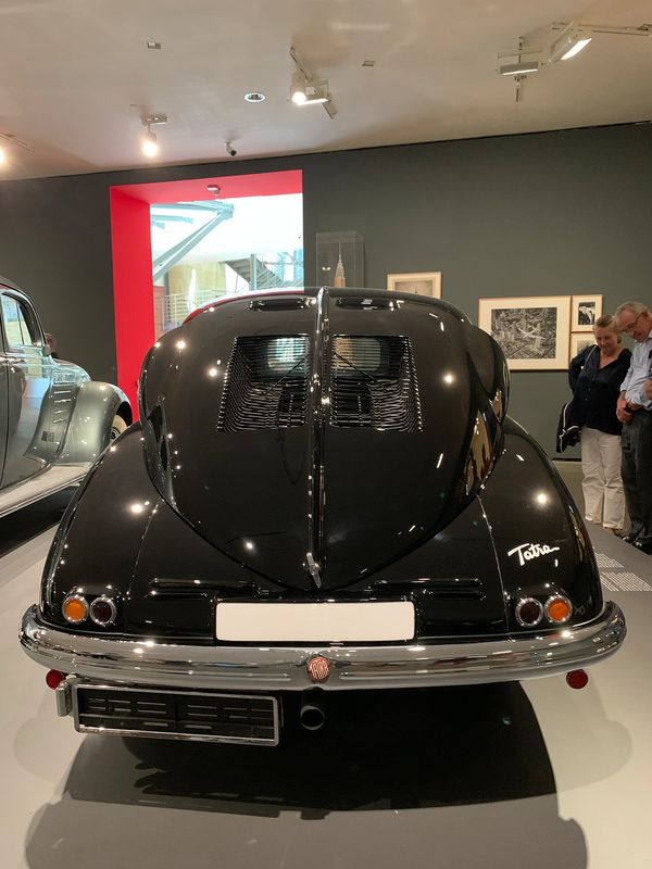 Tatra T87 - 1948