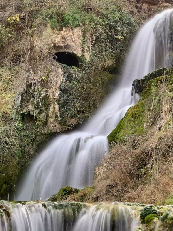 Cascada a la entrada