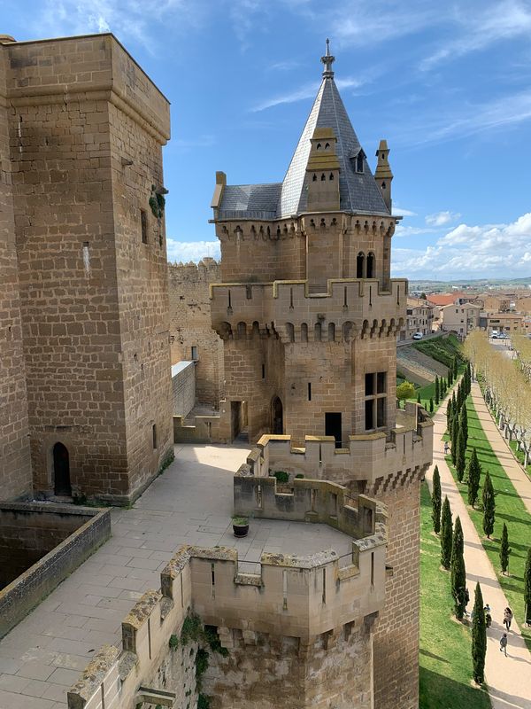 Torre de las Tres Coronas
