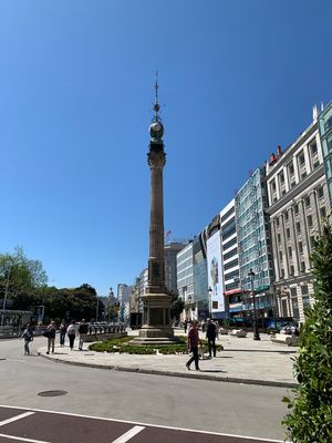 Obelisco del reloj