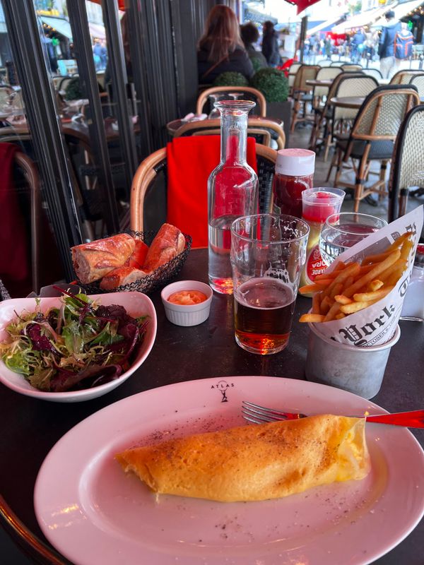 Whats for Lunch?  At the Atlas.