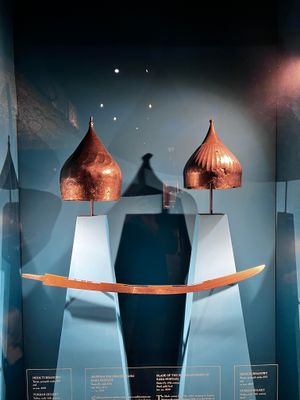 Ottoman bows and headgear