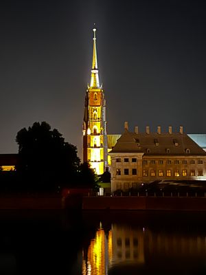 Side view just showing one spire.