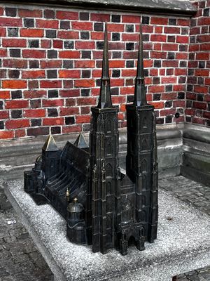Metal model of the Cathedral.