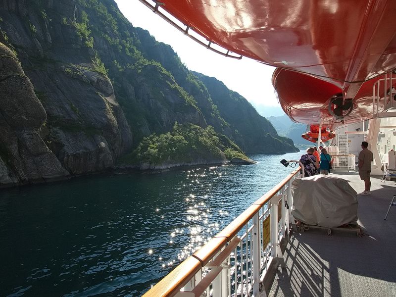 Sailing into Trollfjord