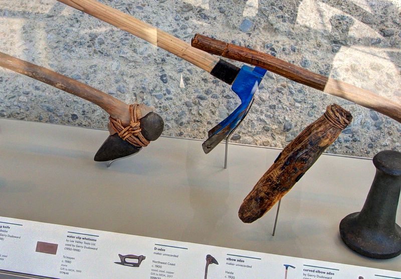 Carving tools