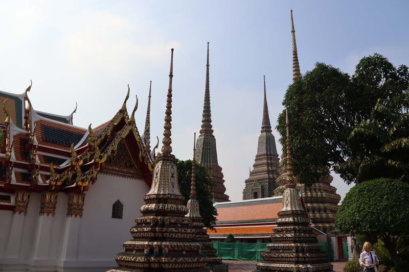 WAT PHO (TEMPLE OF THE RECLINING BUDDHA)