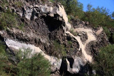 LAYER OF LAVA AND BASALT.