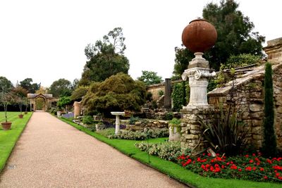 HEVER CASTLE - THE ITALIAN GARDEN