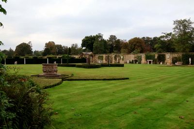 HEVER CASTLE - THE ITALIAN GARDEN