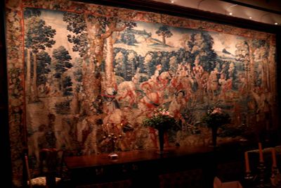 A PRIVATE TOUR OF HEVER CASTLE