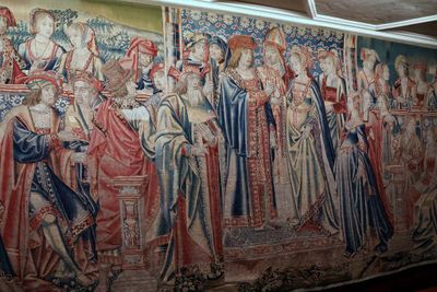 A PRIVATE TOUR OF HEVER CASTLE