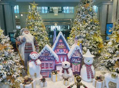 CHRISTMAS DECORATIONS AT THE VINPEARL