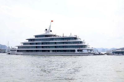 A LOT OF EXPENSIVE YACHTS IN THE BAY