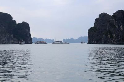 KARST STRUCTURES IN HA LONG BAY