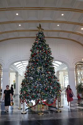 CHRISTMAS DECORATIONS AT THE VINPEARL