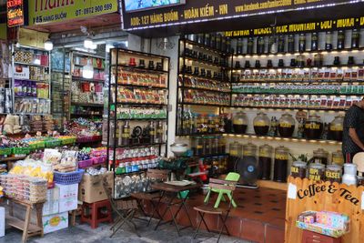 STREET SCENES IN HANOI