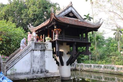 ONE PILLAR PAGODA