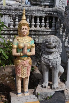 PHNOM PROS TEMPLE