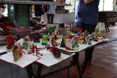 SOUVENIRS