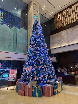 CHRISTMAS TREE IN HOTEL LOBBY