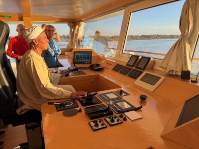 CAPTAIN IN THE WHEEL HOUSE - 25 YRS EXPERIENCE