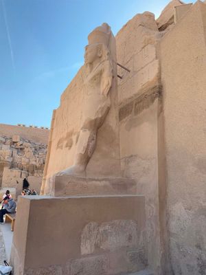 THE KARNAK TEMPLE COMPLEX