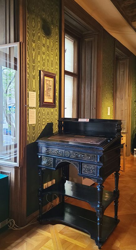 Conductors Desk