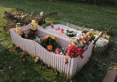Baby Cemetery2