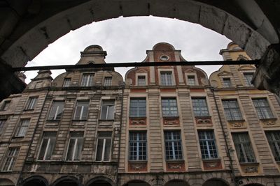 Arras24
