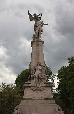 Calais War Memorial3.jpg