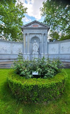 Grillparzer-Denkmal,Volksgarten3