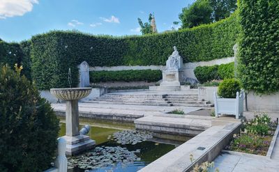 Kaiserin Elisabeth-Denkmal,Volksgarten4