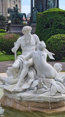 Maria Theresien-Platz9