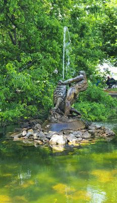 Skulptur im Burggarten