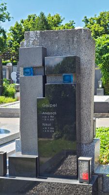 Cemetery Sievering15.jpg