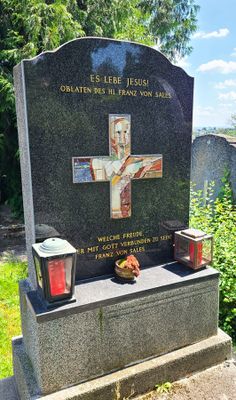 Cemetery Sievering17.jpg