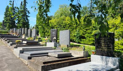 Cemetery Sievering27.jpg